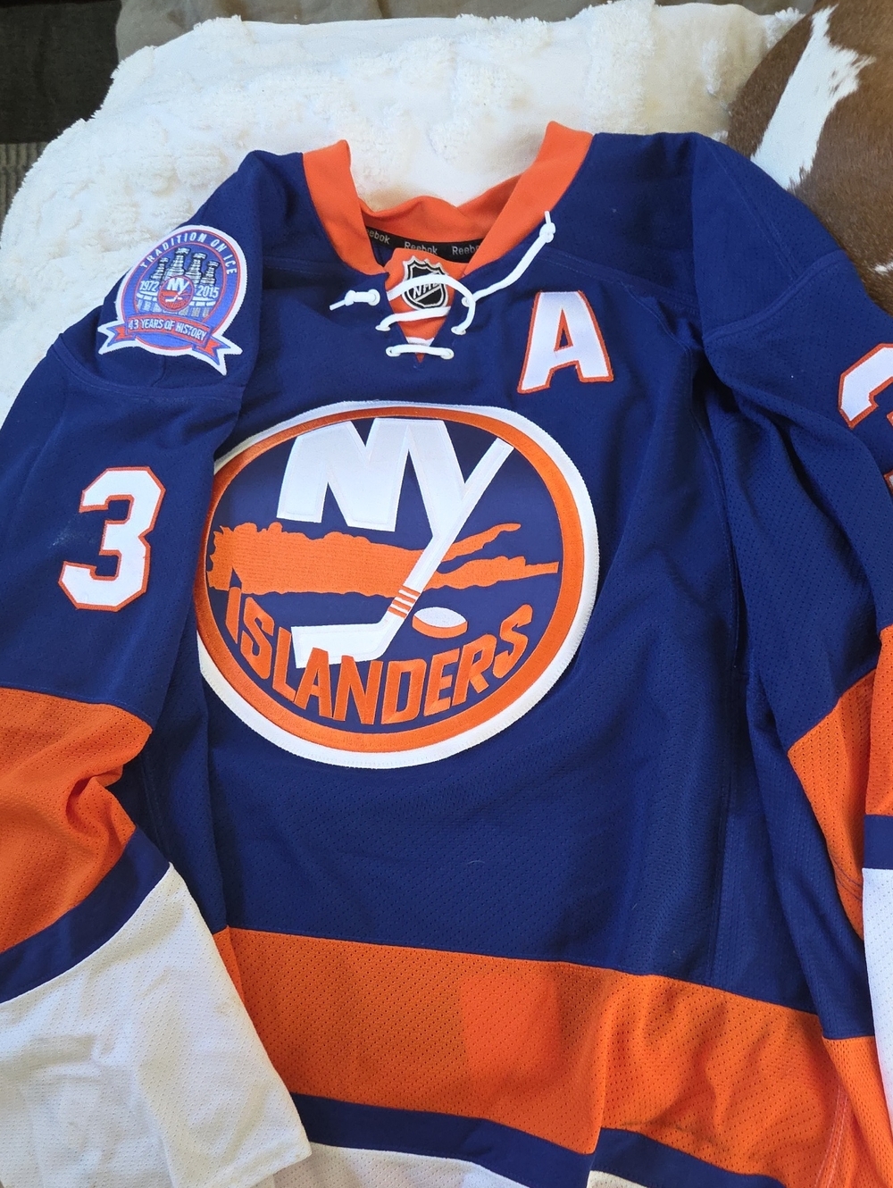 NY Islanders Jersey Travis HAMONIC #3